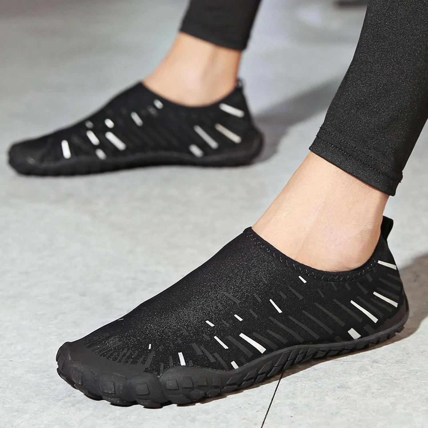 Aqua Shoes for Men Women Quick Dry Water Shoes Barefoot Swim Beach Pool Surf Hiking Kayaking Diving Yoga Sports Lightweight Breathable