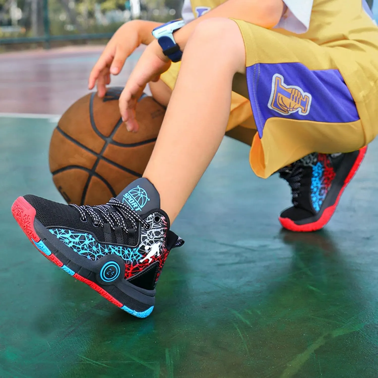 Fashion Anti Slip Wear Resistant High top Children's Sports Basketball Shoe
