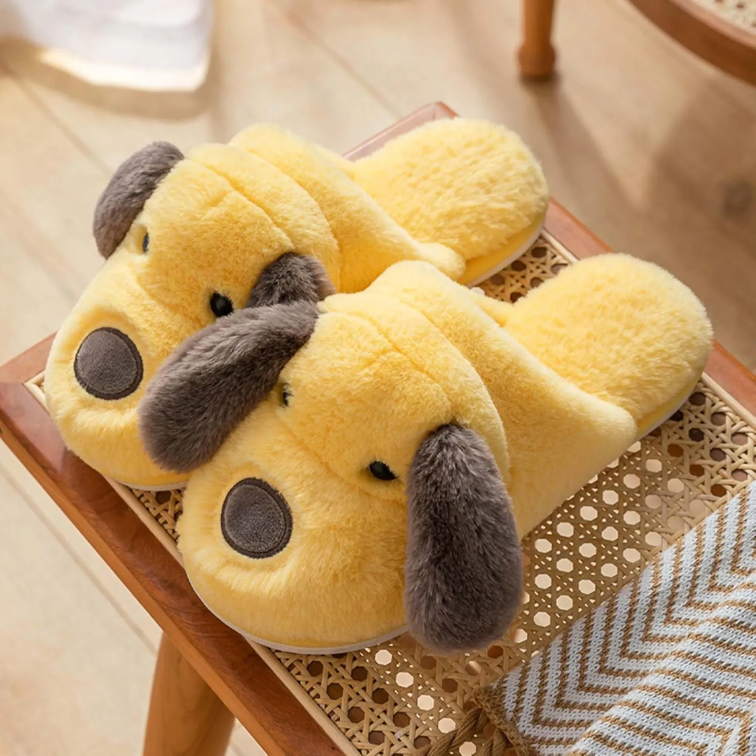 Hopelong Women Slippers,Bunny Slippers for Women,Cute Bunny Ear Slippers,Cute Fuzzy Slippers,Indoor Women Animal Slippers