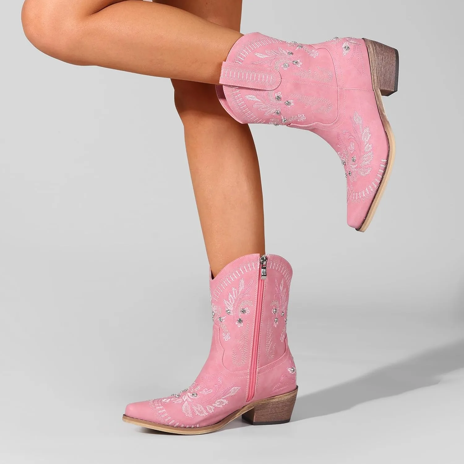 Rhinestone Ankle Cowboy Boots for Women Embroidered Short Cowgirl Boots With Low Heel Side Zipper Comfortable Chunky Heels Western Booties For Prom Party Wedding Pull On Shoes