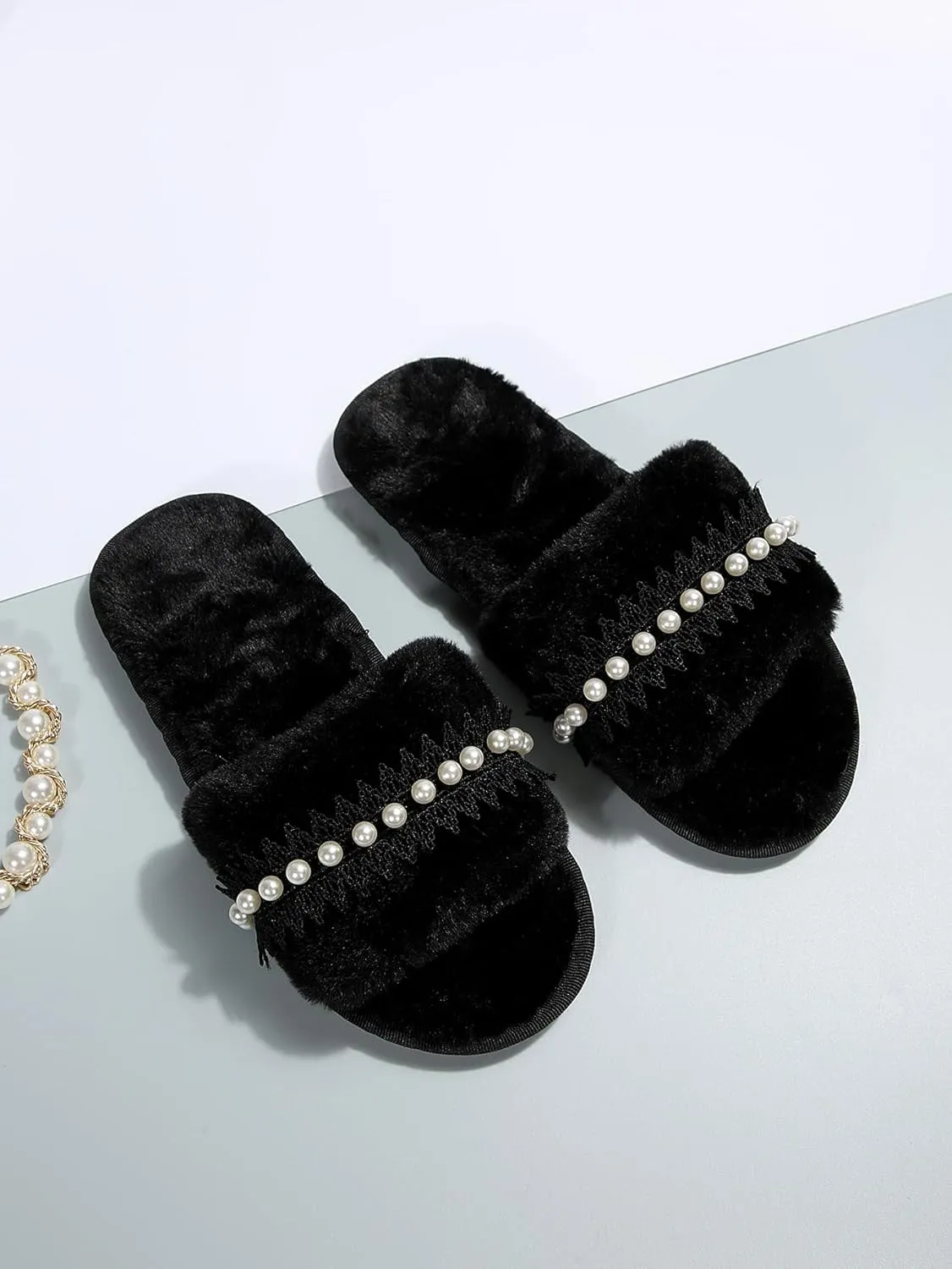 Verdusa Women's Pearls Open Toe Fuzzy House Slippers Faux Fur Bedroom Shoes