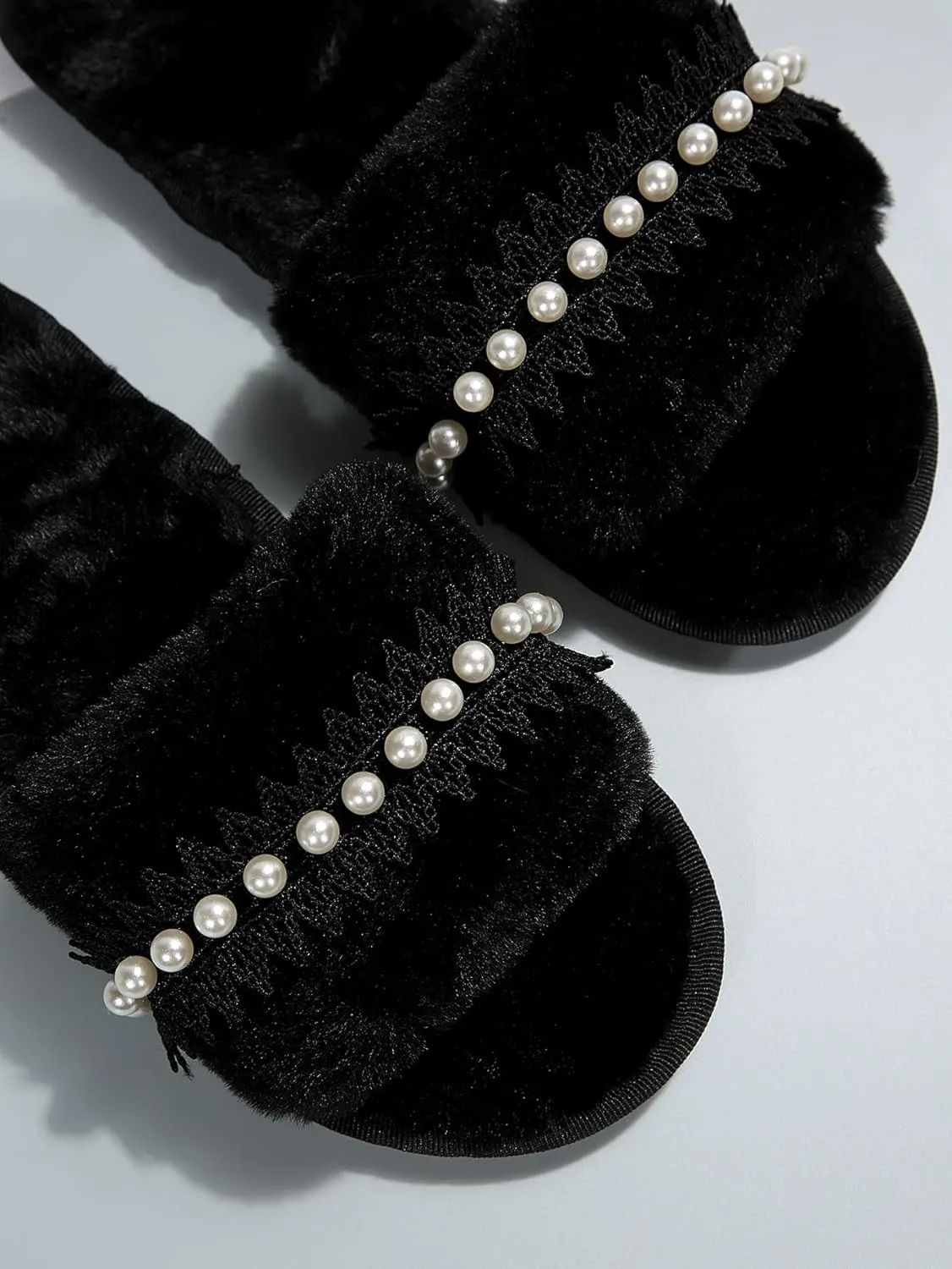 Verdusa Women's Pearls Open Toe Fuzzy House Slippers Faux Fur Bedroom Shoes