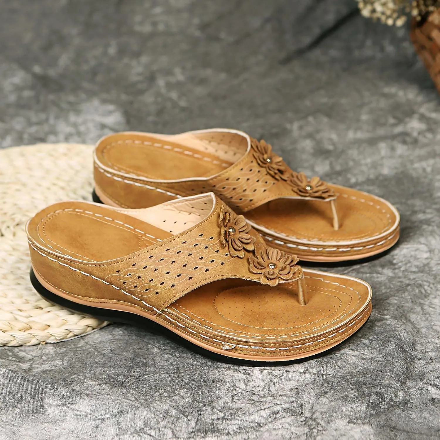 Walking Sandals Women, Women's T-Strap Sandals Vintage Boho Flat Sandals Dress Shoes Outdoor Beach Flip Flops