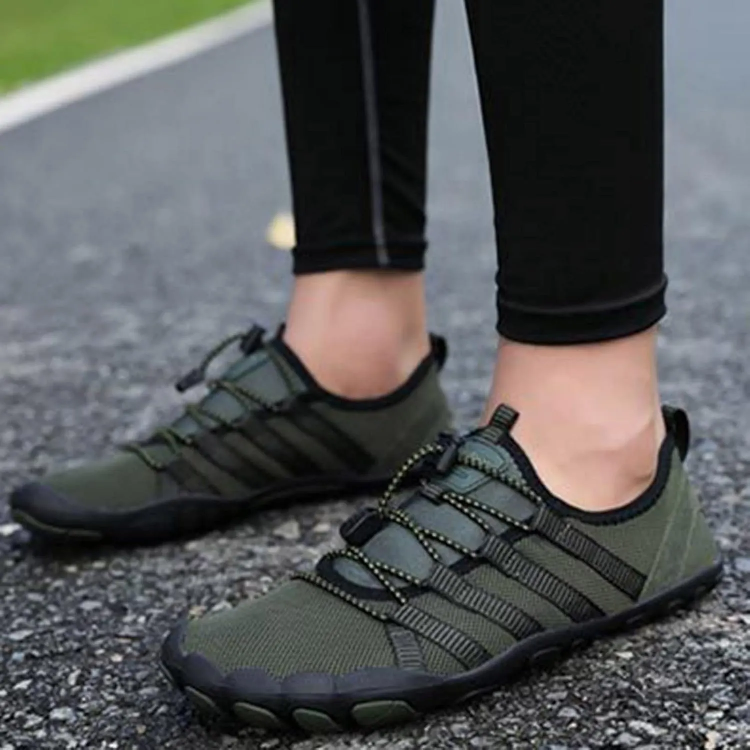 Water Shoes Men Wide Breathable Non Slip Athletic Water Shoes for Hiking Water Shoes for Men Wide Width Outdoor Water Sandal for Water Sports Travel Walk