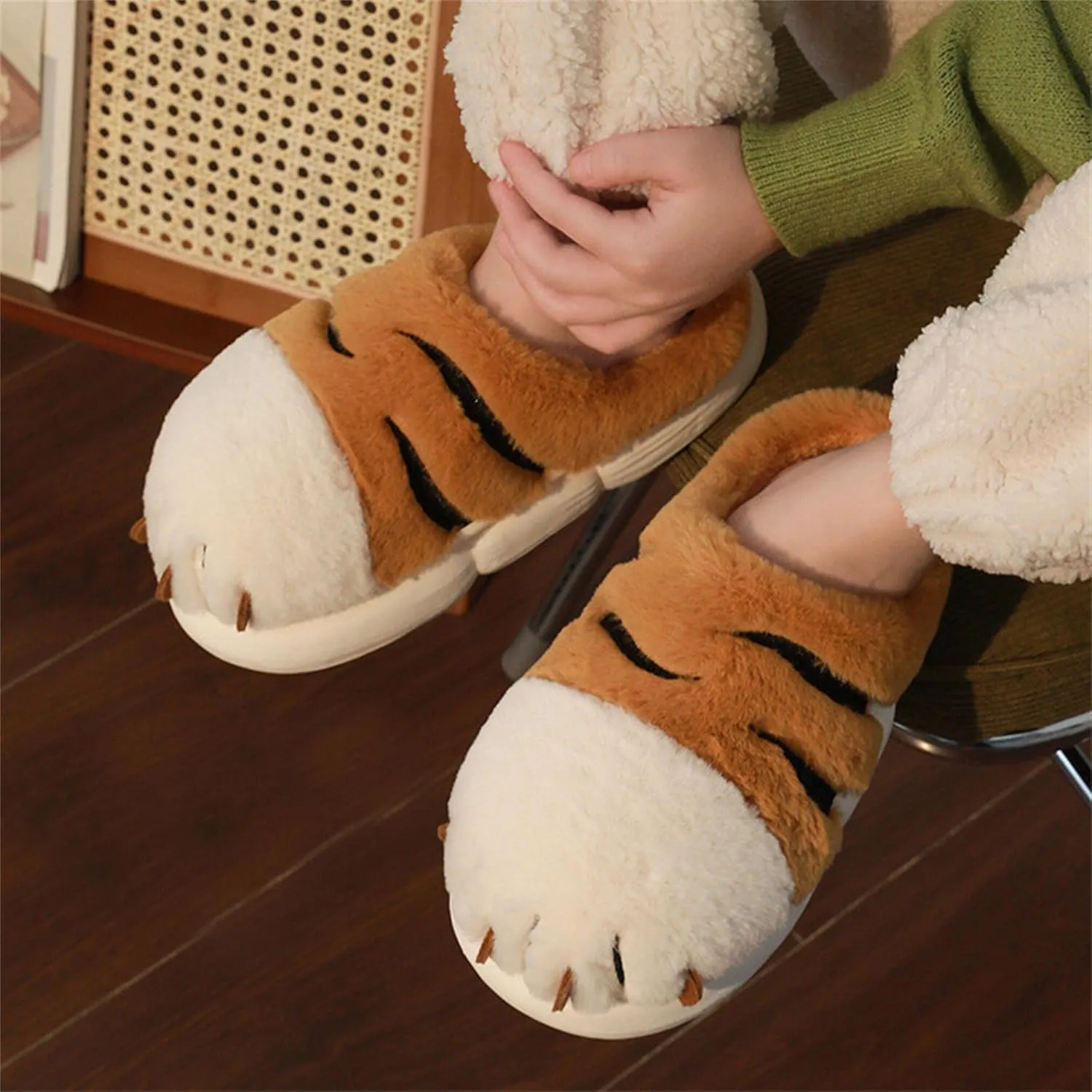 YILANLAN Women's Cute Pig Animal Cow Winter Warm Soft Plush Home Cotton Slippers